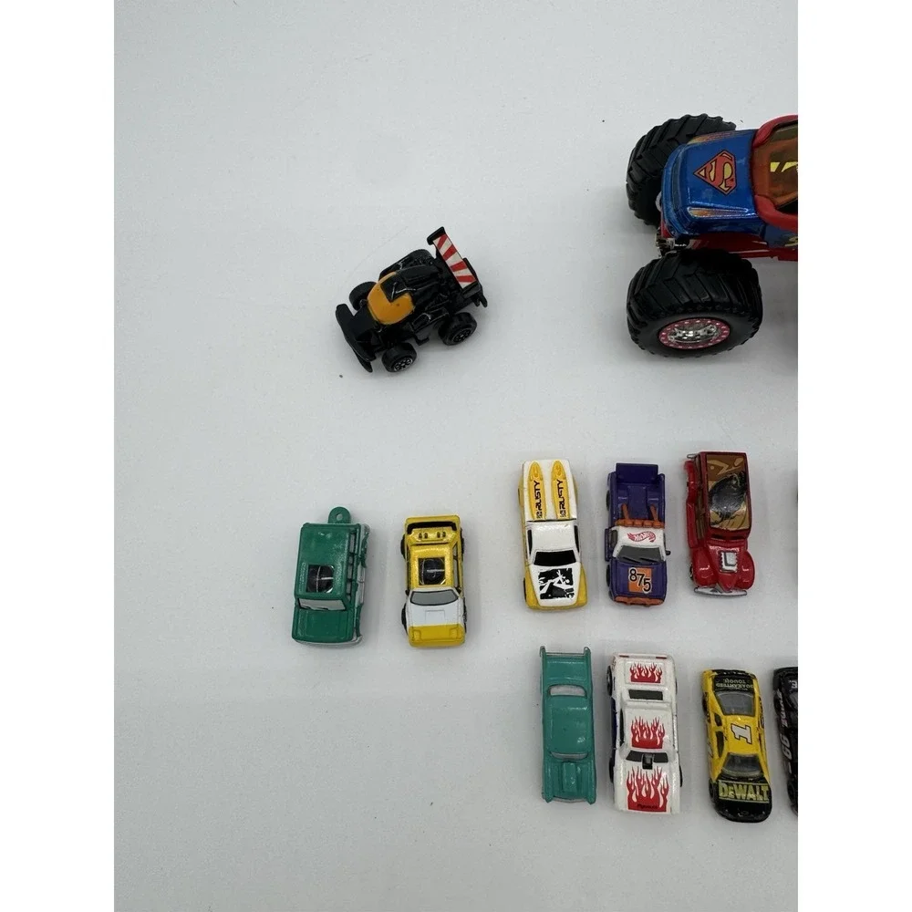 Mixed‎ Lot 23 Diecast Toy Cars Hot Wheels Matchbox Micro Machines Vintage